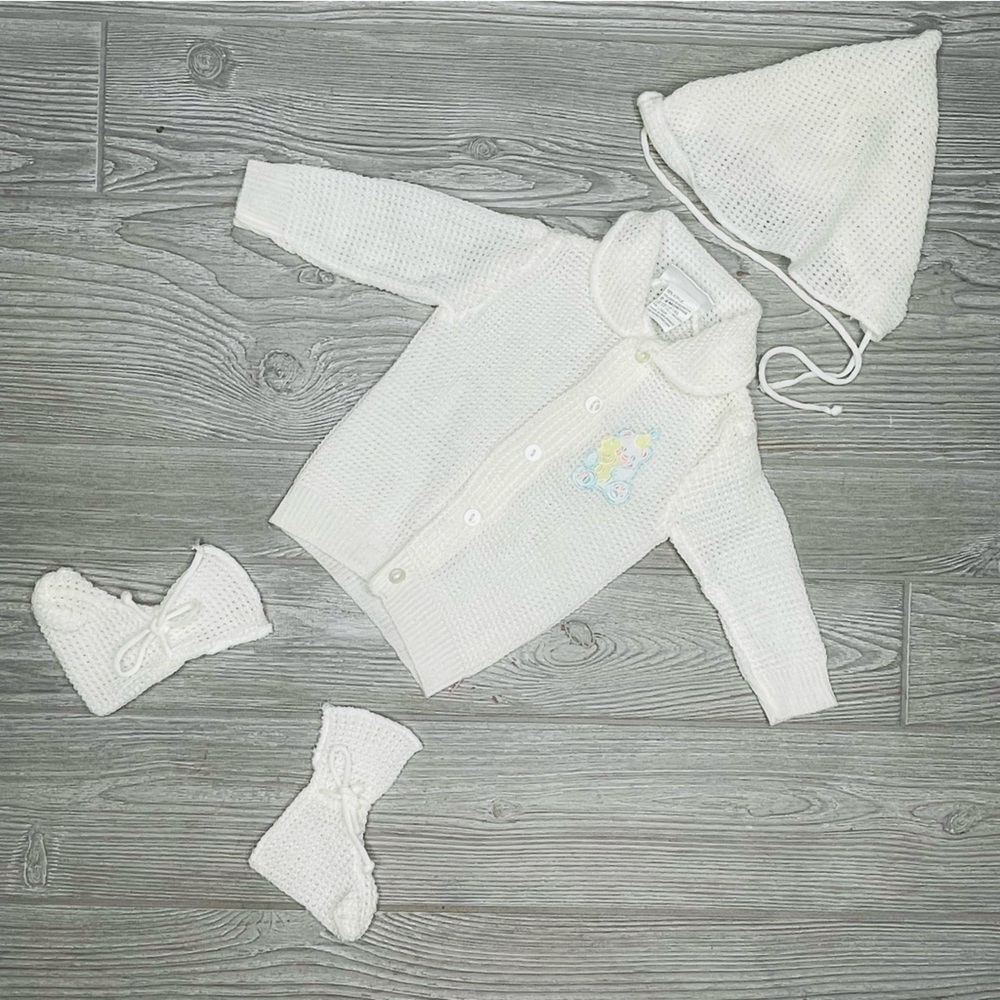 Vintage knit retro 90s childwise outfit hat , cardigan sweater and socks 0-6m